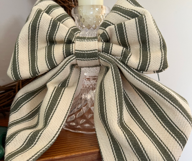 Mini Green Stripe Bow