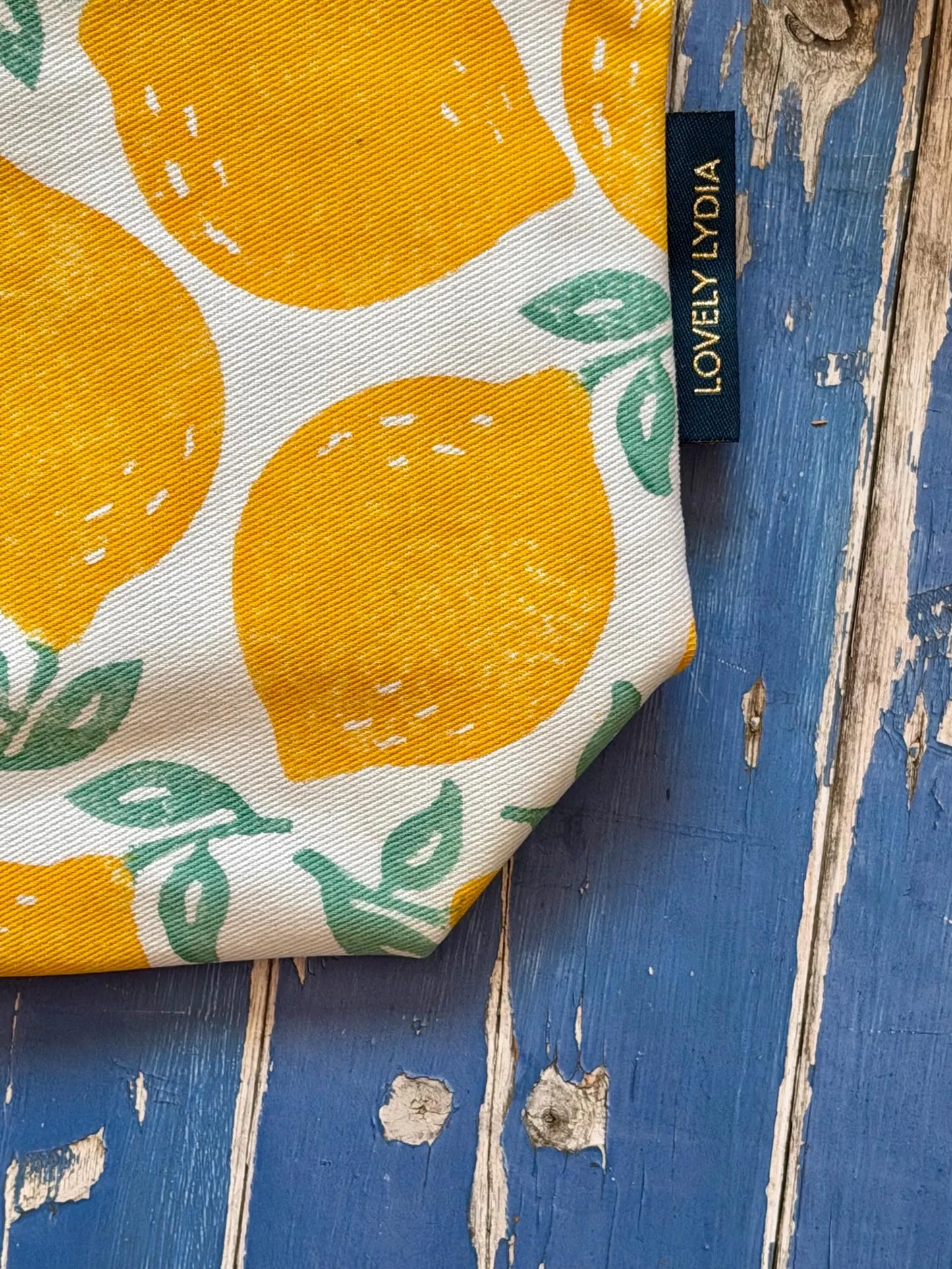 Lemons Medium Zipper