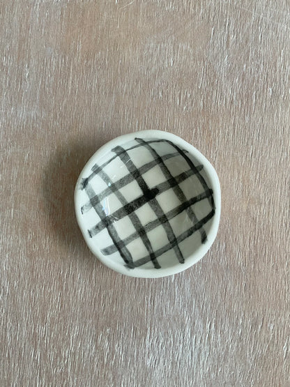 Monochrome Checks Ring Dish