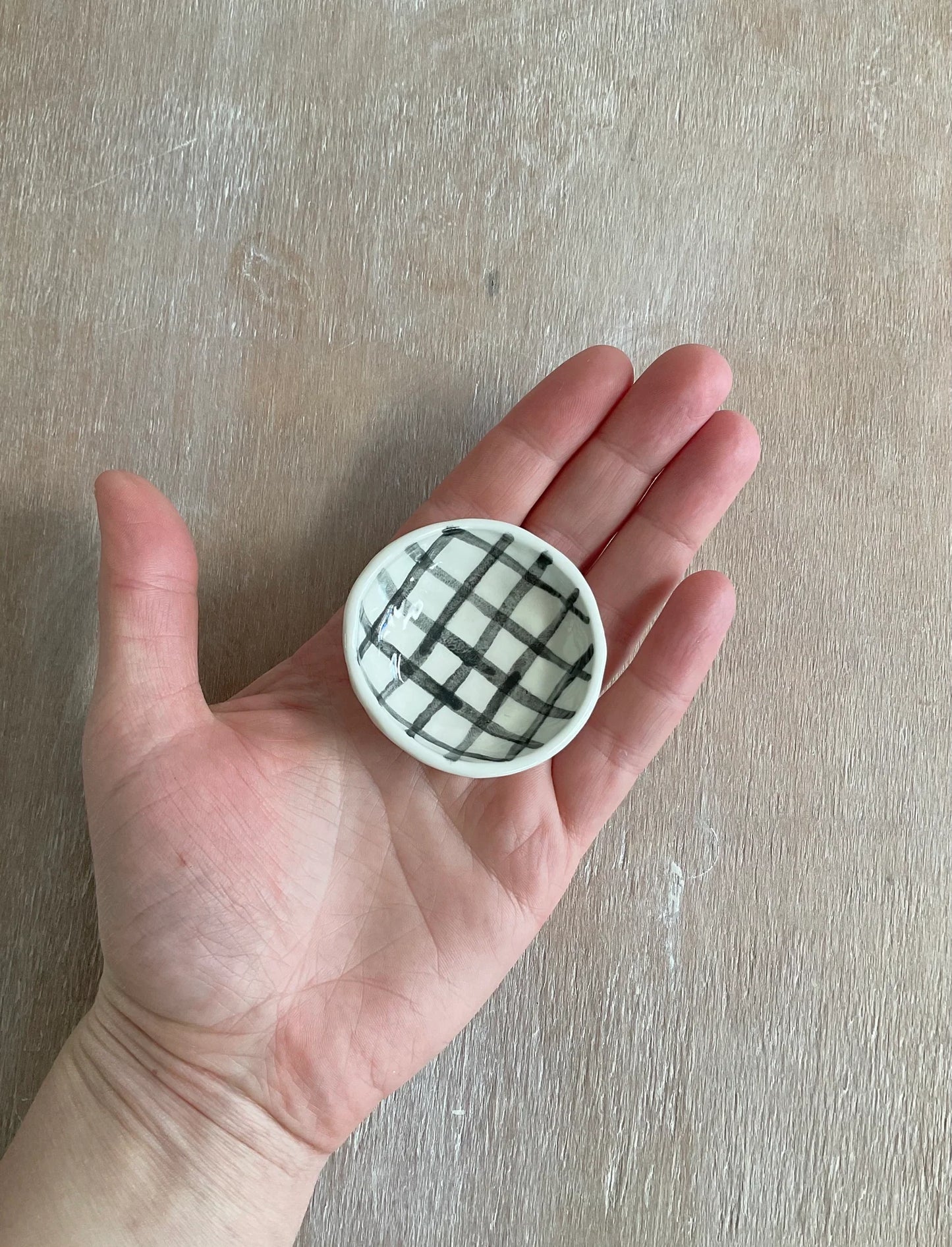 Monochrome Checks Ring Dish