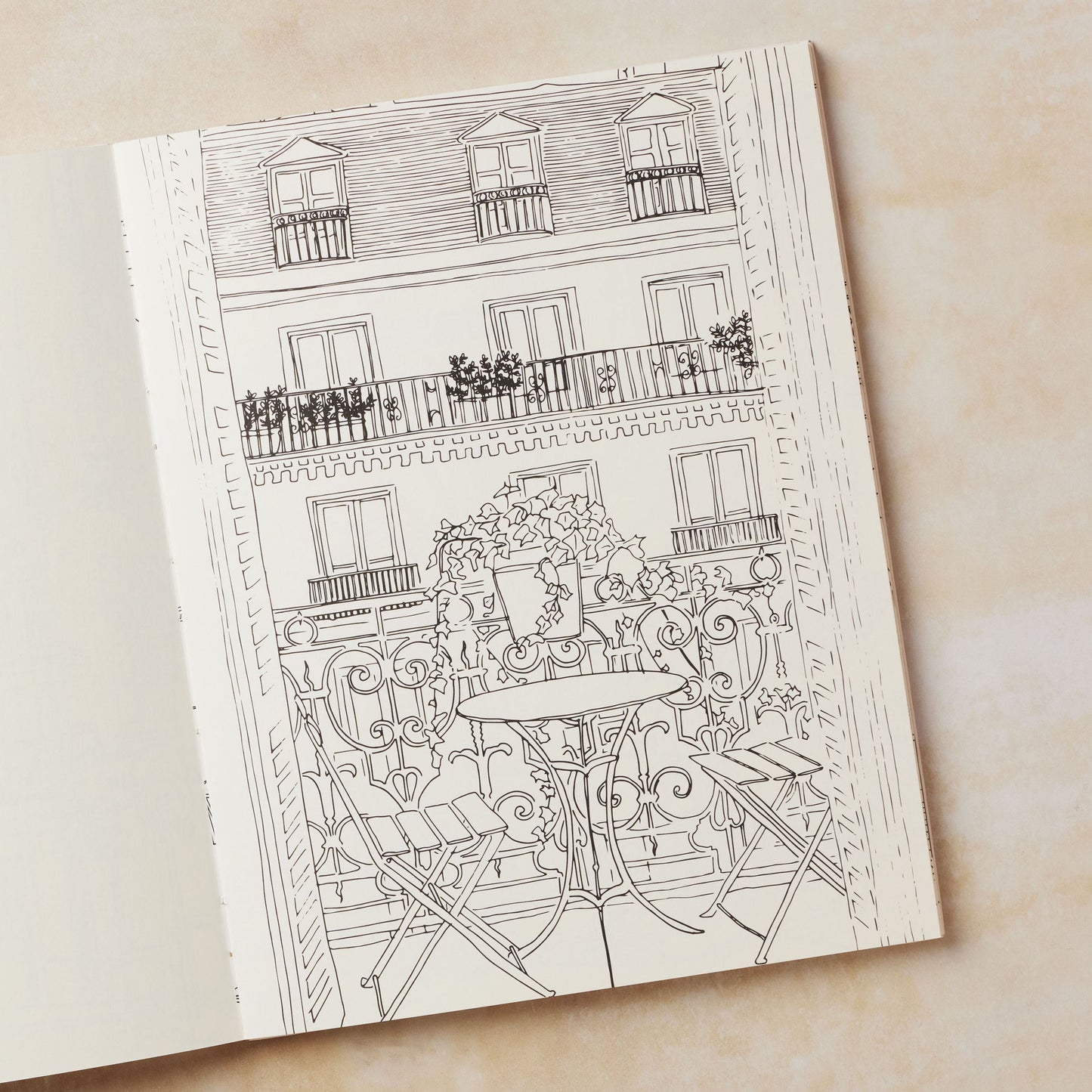 Paris: A Collection Of Beautiful Parisian Images To Colour In