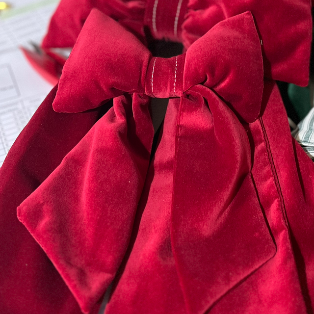 Medium Ruby Red Velvet Bow
